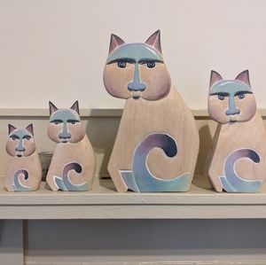 4 pc Wooden Hombre Cat Family Statues Decor